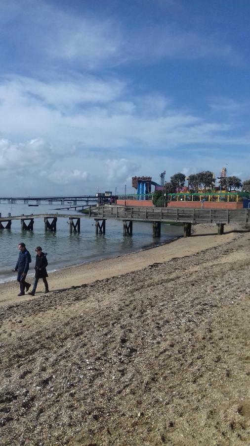 Bensons Guesthouse Southend-on-Sea Dış mekan fotoğraf
